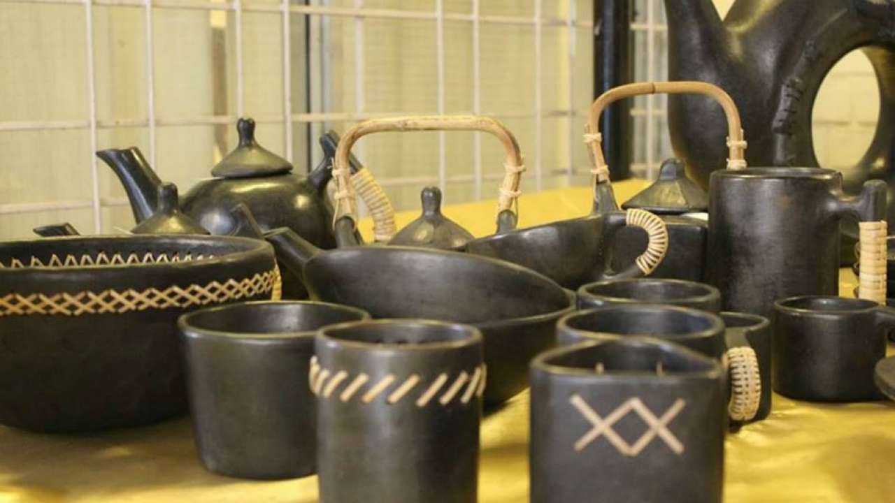 longpi pottery