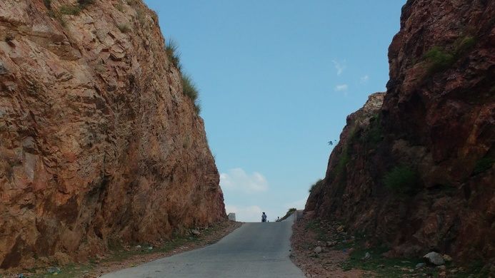 dashrath manjhi road