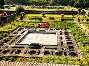 shaniwar-wada-garden